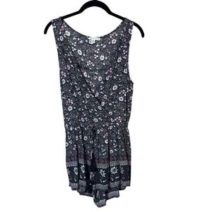 American Eagle Floral Romper Sleeveless Black‎ Pink White Festival Outfit